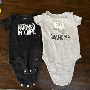 Carters onesies size 6-9 month
